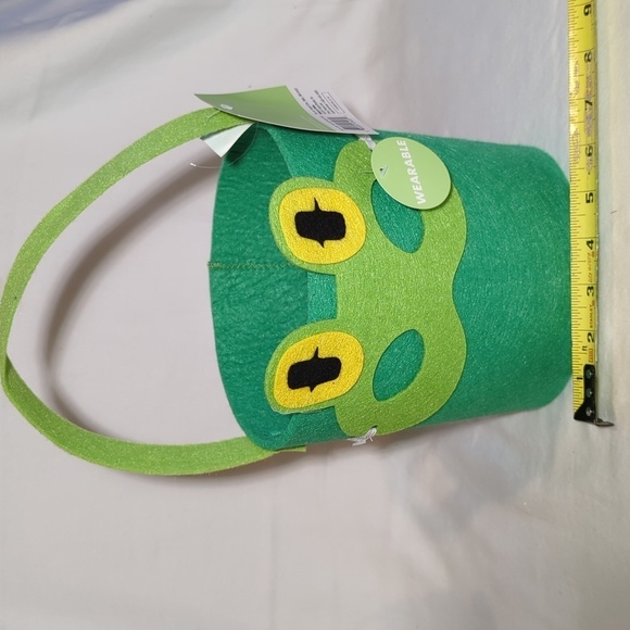 Felt Frog Basket with Wearable Mask Green Easter Spritz Brand NWT - Picture 6 of 7